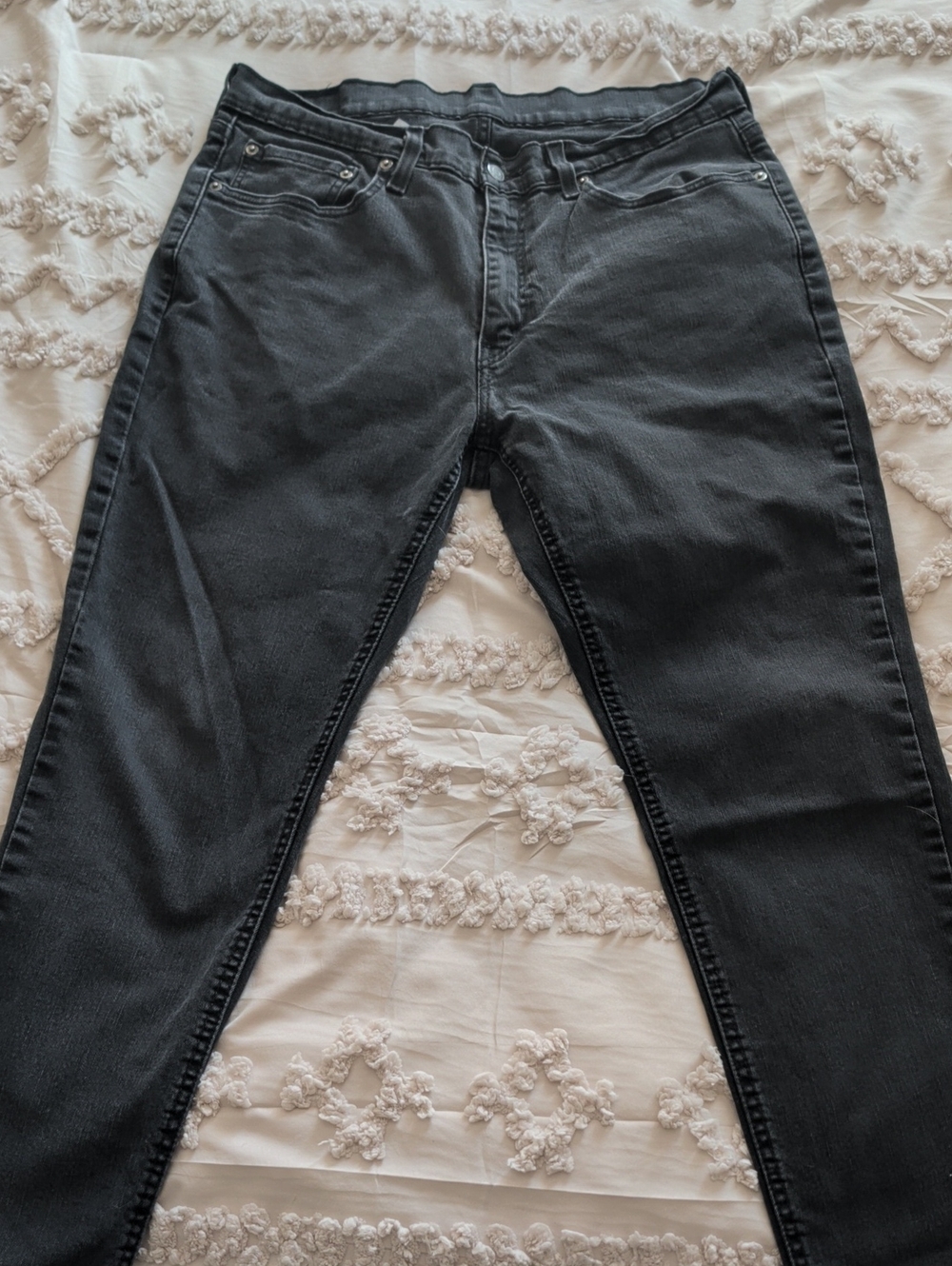 Levis Men's Black Jeans - Classic Straight Fit